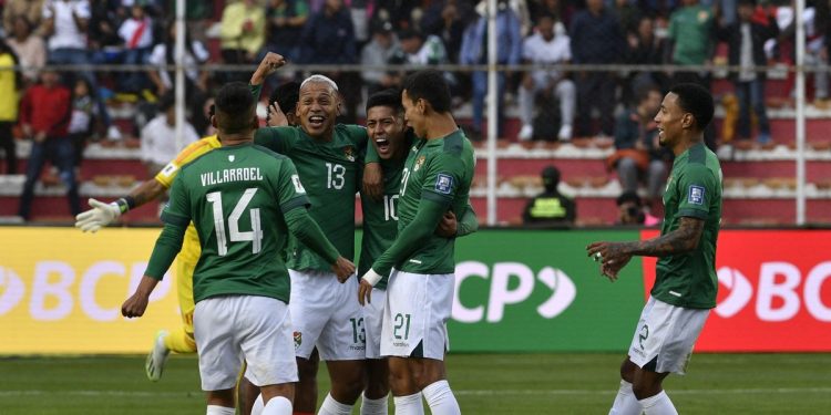 Bolivia derrotó a Perú, salió de perdedor y sumó sus primeros puntos