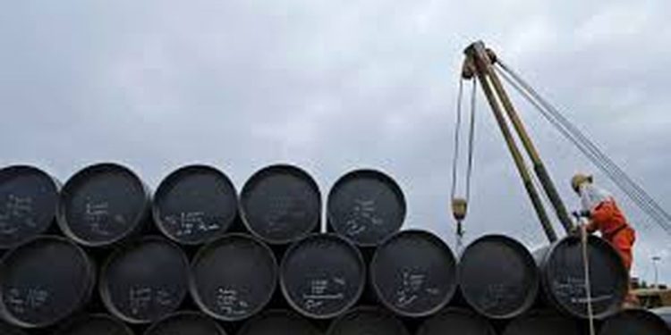 Cae el petróleo a nivel mundial, ¿cómo afecta al Uruguay?