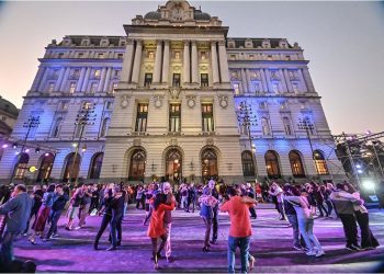 Centros culturales y museos rendirán homenaje este jueves al tango