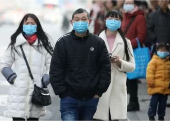China asegura que enfermedades respiratorias “están bajo control efectivo”