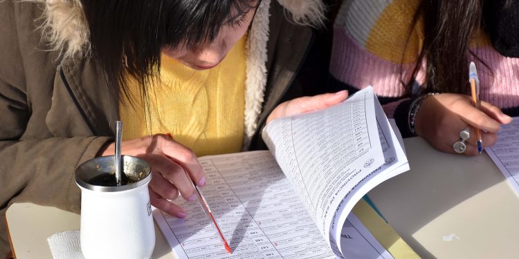 Comenzó la veda electoral para el balotaje de este domingo en todo el país