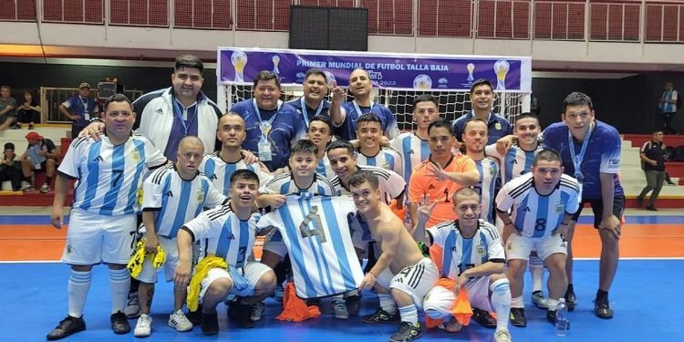 Con escándalo y abandono, Argentina ganó el primer Mundial de Talla Baja