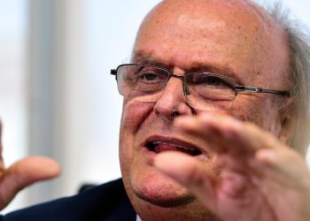 De Mendiguren a los industriales: hay que “ser conscientes de lo que se juega”