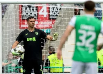 “Dibu” Martínez llegó al país para sumarse a la Selección