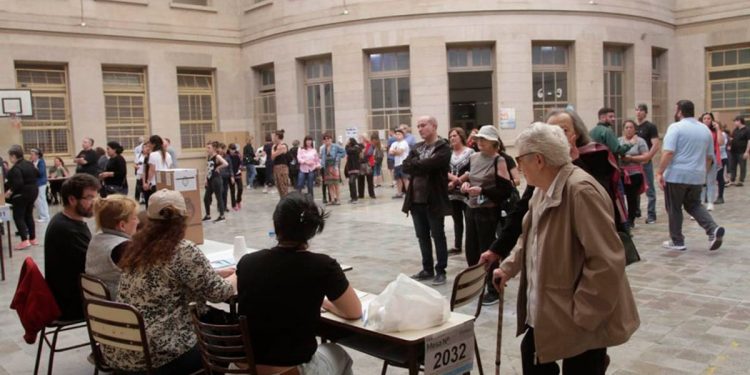 Documentos para votar, boletas válidas y autoridades de mesa: lo que hay que saber para el balotaje