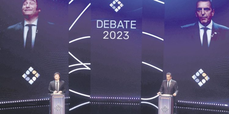 El debate presidencial no definió a los indecisos y siguen a la deriva