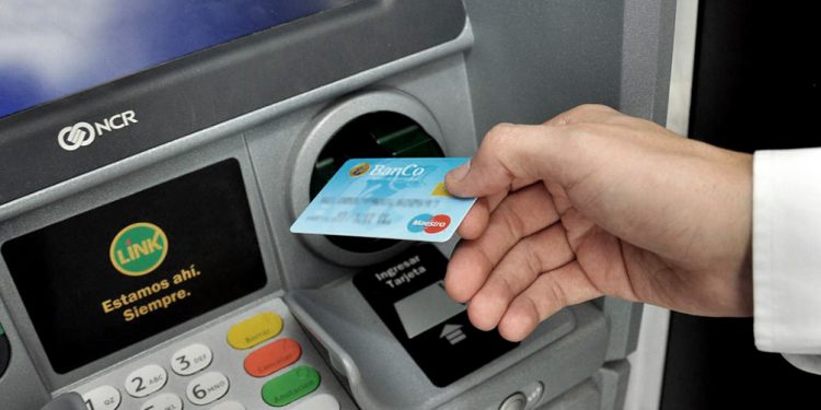 El lunes no habrá bancos por el Día del Trabajador Bancario