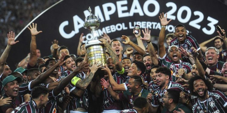 El máximo anhelo sigue en espera: Fluminense frustró la séptima de Boca y levantó su primera Libertadores