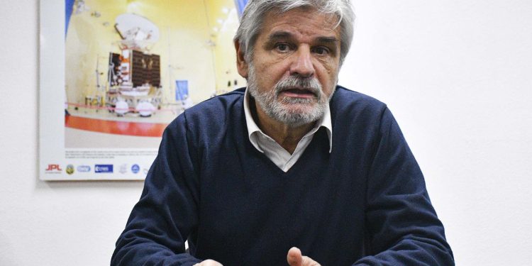 Filmus evalúa un triunfo de Massa porque Milei plantea “dejar de invertir en ciencia”