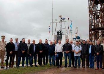 Funcionarios de Argentina, Brasil, Bolivia y Paraguay recorrieron un tramo de la Hidrovía