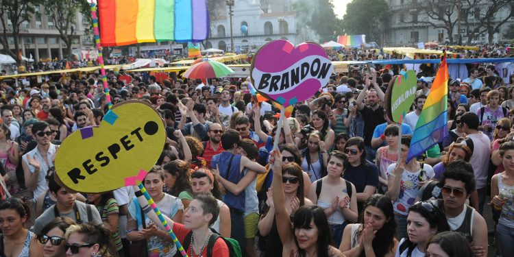 “Igualdad y diversidad”, el pedido de los dirigentes en el Día del Orgullo LGBT