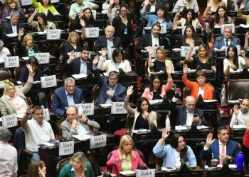 La Cámara de Diputados vuelve a sesionar en medio de la tensión del interbloque opositor