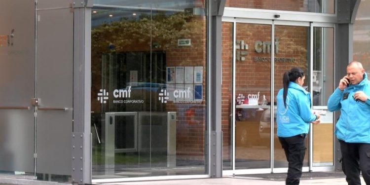 La Justicia ordenó operativos en seis bancos en el marco de la investigación a “El Croata”