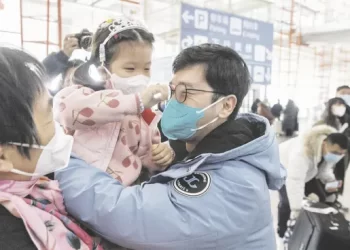La OMS entra en alerta por una enfermedad respiratoria que se propaga en China y pide informes detallados