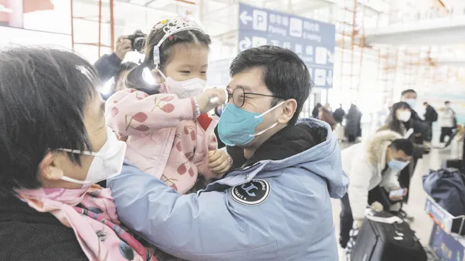 La OMS entra en alerta por una enfermedad respiratoria que se propaga en China y pide informes detallados