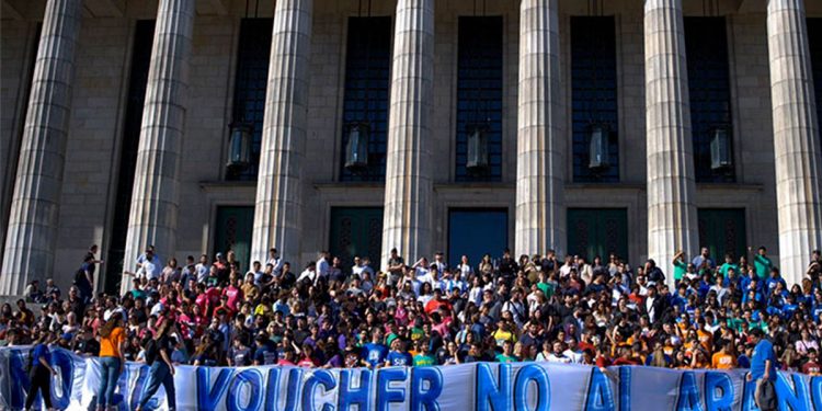 La UBA, contra el arancelamiento y los vouchers: “La Universidad tendría que cerrar sus puertas”