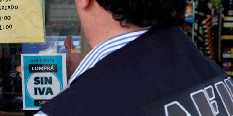 Más de 2,5 millones de trabajadores informales ingresan al Compre Sin Iva