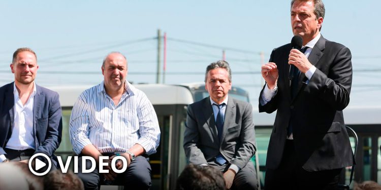 Massa dijo que las propuestas de Milei “asustan” y convocó a Córdoba a una “nueva etapa”