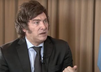 Milei defendió la privatización de los medios públicos y del fútbol