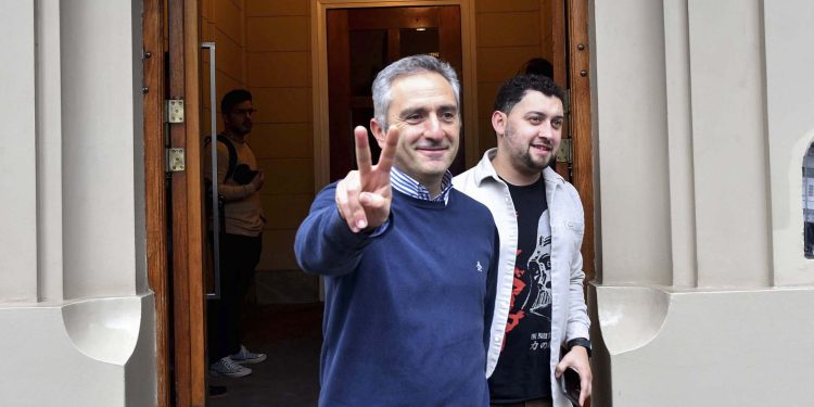 Para Larroque, en el debate “quedó claro que Milei es una persona poco capacitada”