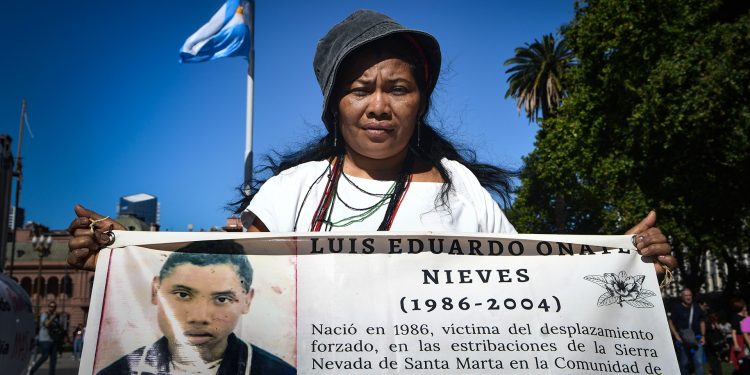 Querellaron a Uribe ante la justicia argentina para “desmantelar la impunidad” en Colombia