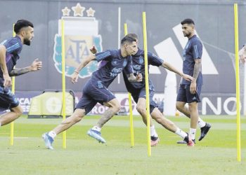 Selección busca sostener invicto frente a Uruguay