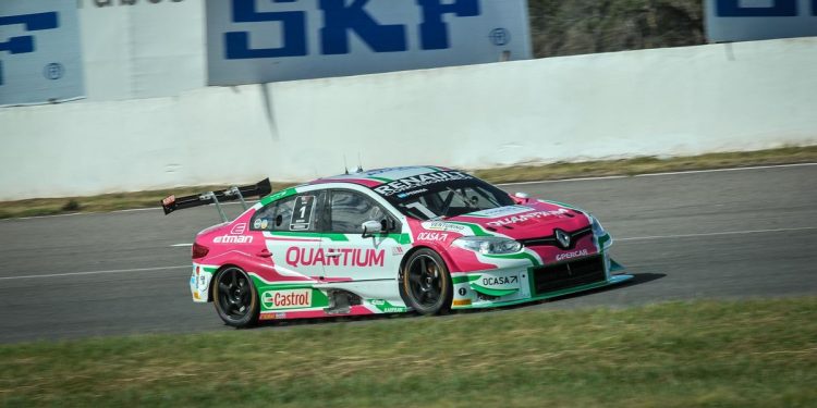TC 2000: el campeón Pernía logró la pole final, pero una penalización lo retrasó