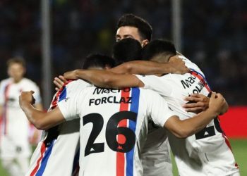 Tigre mostró las garras en Córdoba y empieza a olvidarse del descenso