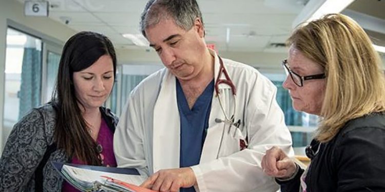 Tras alertar sobre escasez de insumos, Sociedades de Cardiología fueron recibidas por el Gobierno