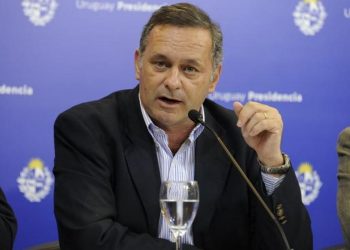 Un secretario de Lacalle Pou y cuatro frenteamplistas se postularon para la Presidencia