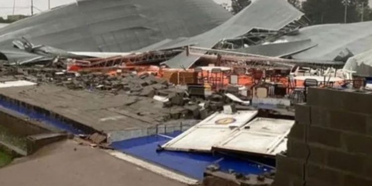 Al menos 13 muertos, varios heridos y voladura de techos por el fuerte temporal en Bahía Blanca