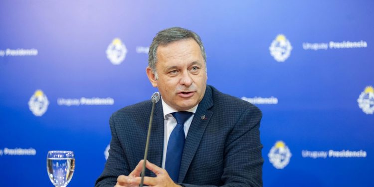 Álvaro Delgado criticó a Carolina Cose por sus dichos sobre las inundaciones en Montevideo