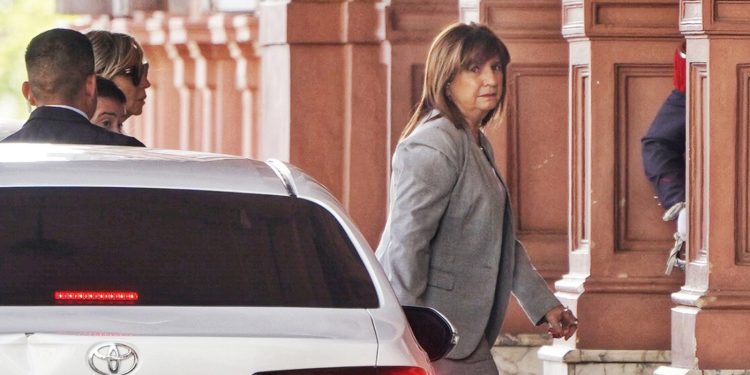 Bullrich pidió “volver a la normalidad” y no manifestarse el 20 de diciembre