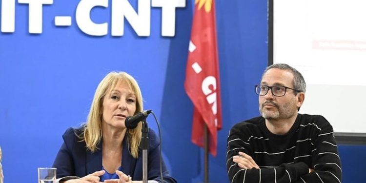 Carolina Cosse firmará el plebiscito del PIT-CNT contra la reforma de la seguridad social