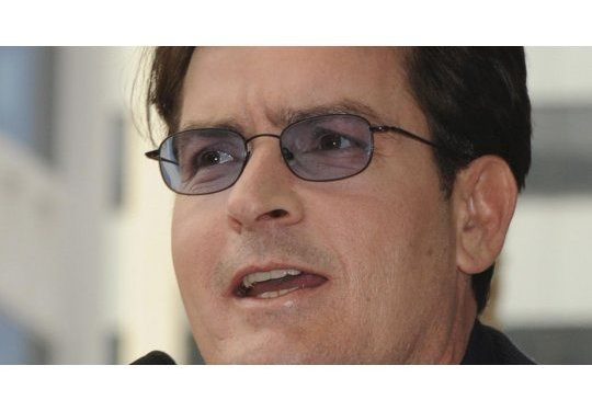 Charlie Sheen fue atacado en su casa por una vecina: ¿Cómo se encuentra?