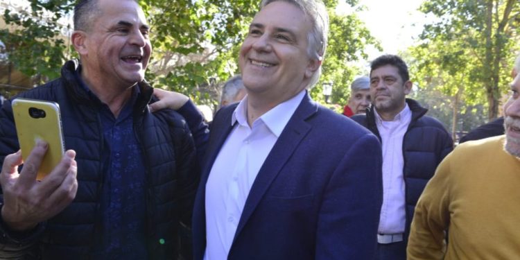 Córdoba, tironeada entre las urgencias de Llaryora y la cercanía de Schiaretti con Milei