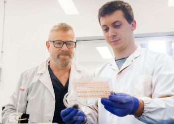 De las vacunas a los tratamientos contra el cáncer: la ciencia nacional, un orgullo frente a los ajustes neoliberales