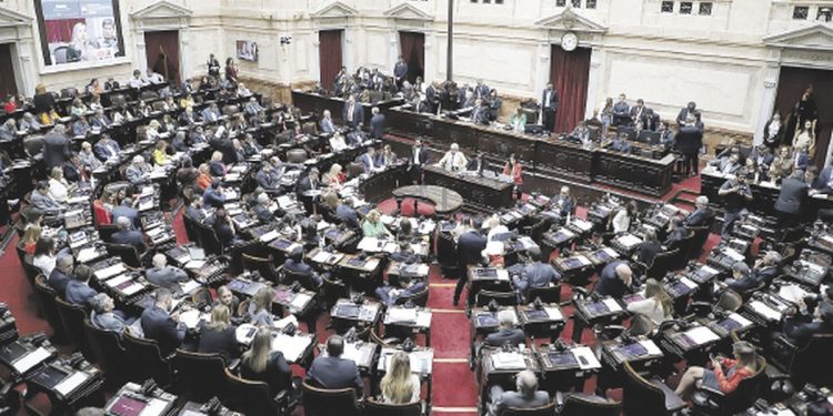 Diputados: a una semana de la jura, las fragmentaciones continúan