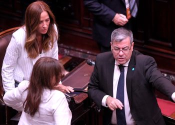 Diputados de UxP advirtieron que las medidas perjudican “a la inmensa mayoría del pueblo”