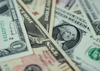 El dólar rebotó 0,34% y volvió a la franja de los $ 39