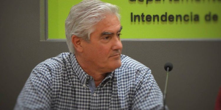El exintendente de Soriano Agustín Bascou fue procesado sin prisión por conjunción de intereses