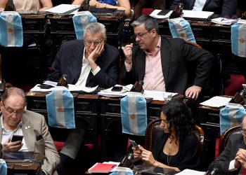 El FDT ratificó su unidad en Diputados y continúa Germán Martínez como presidente