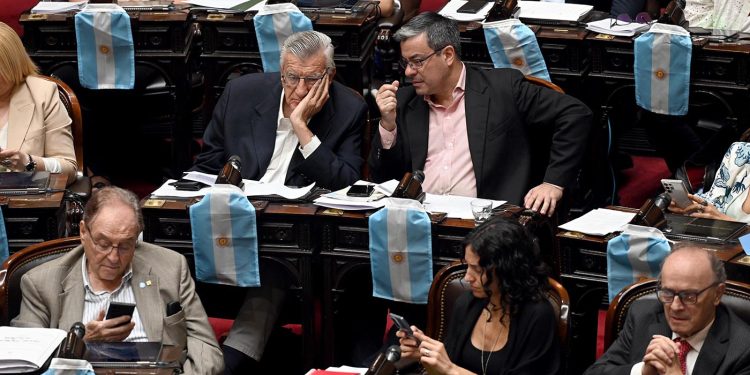 El FDT ratificó su unidad en Diputados y continúa Germán Martínez como presidente