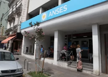 El Gobierno oficializó el aumento en la Tarjeta Alimentar y la AUH