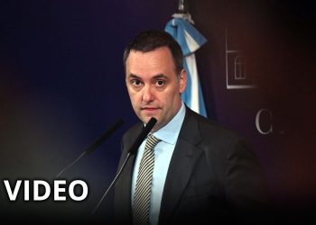 El Gobierno ultima los detalles de la ley ómnibus y su presentación es “inminente”