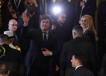 El Presidente celebró su asunción en una función de gala en el Teatro Colón