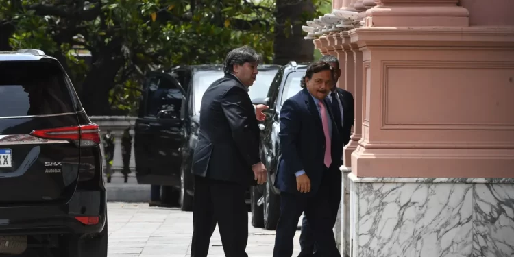 Gobernadores chocan con Milei: piden por obra pública y compensación por Ganancias