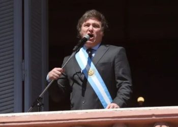Javier Milei llamó a “los argentinos de bien” a presionar al Congreso por la aprobación de la Ley Ómnibus