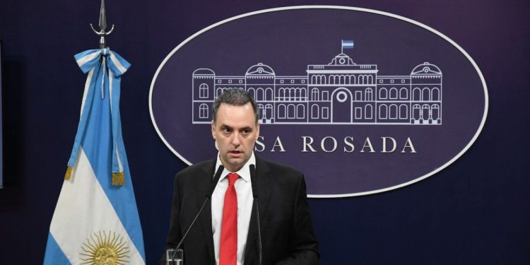 Javier Milei presidente en VIVO: movimientos sociales organizan un “alimentazo” frente al Congreso