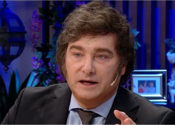 Javier Milei visitó a Mirtha Legrand y defendió el DNU: “Apunta a traer un shock de inversiones”